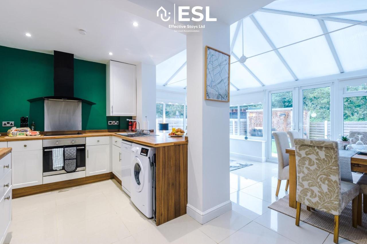 Open Plan - 3 Bedroom House - Garden And Outdoor Seating - Driveway Parking - Short Drive To City Centre Saughall Luaran gambar