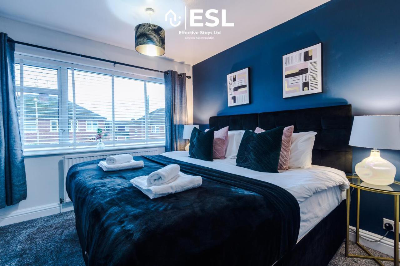 Open Plan - 3 Bedroom House - Garden And Outdoor Seating - Driveway Parking - Short Drive To City Centre Saughall Luaran gambar
