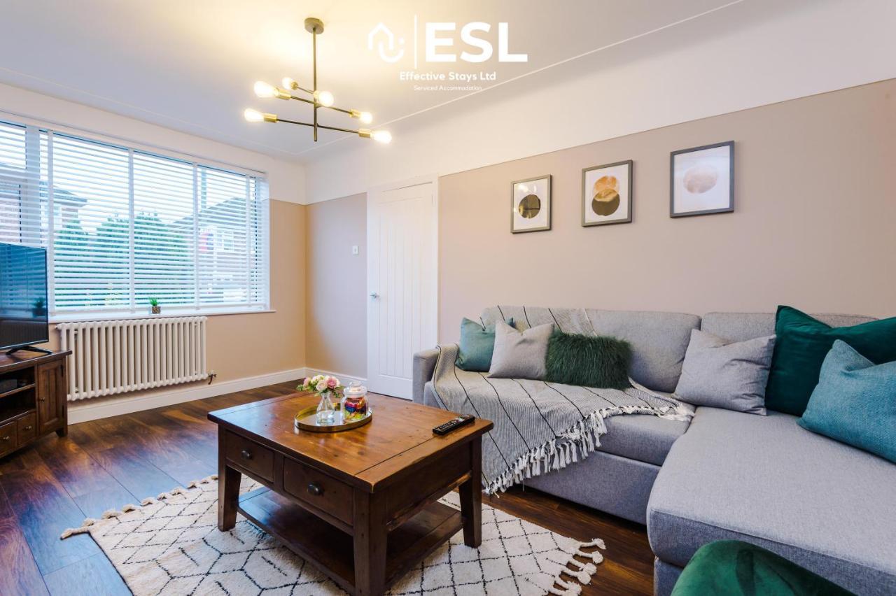Open Plan - 3 Bedroom House - Garden And Outdoor Seating - Driveway Parking - Short Drive To City Centre Saughall Luaran gambar