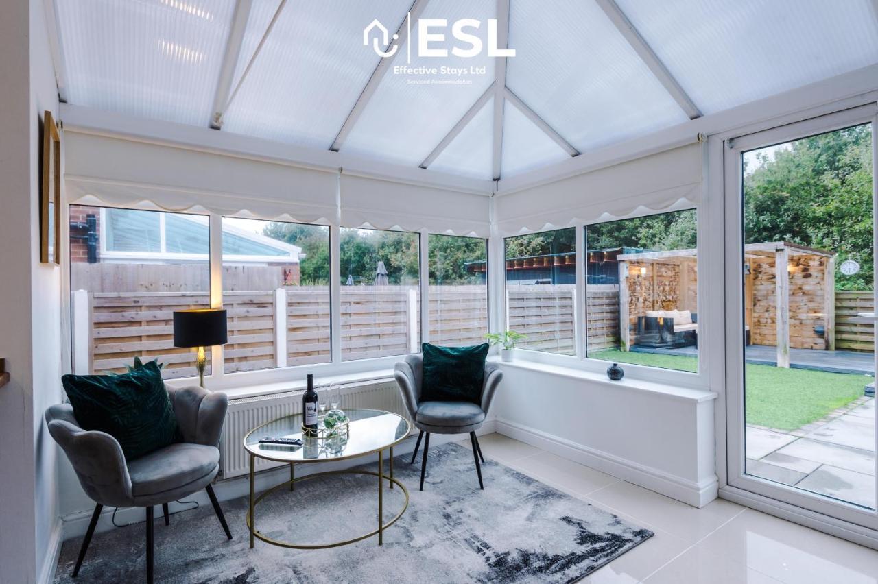 Open Plan - 3 Bedroom House - Garden And Outdoor Seating - Driveway Parking - Short Drive To City Centre Saughall Luaran gambar