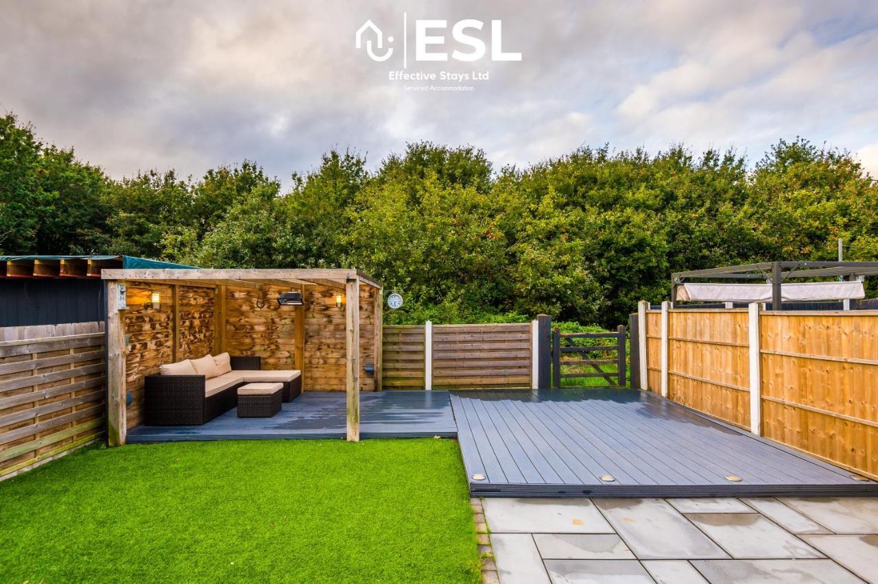 Open Plan - 3 Bedroom House - Garden And Outdoor Seating - Driveway Parking - Short Drive To City Centre Saughall Luaran gambar